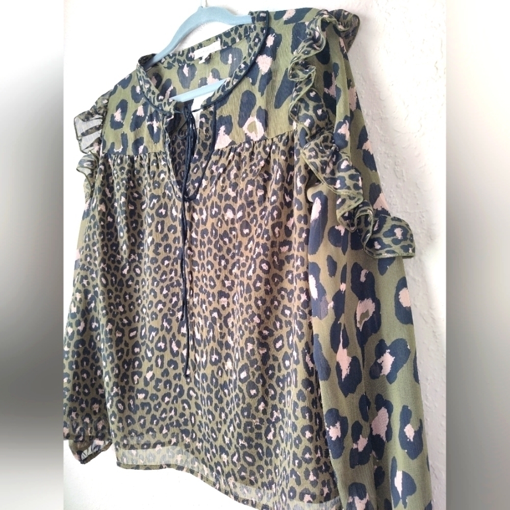 Wonderly Long Sleeves Animal Print Blouse Top Size L - Picture 5 of 8